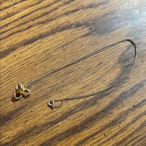 Elegant Gold Pendant Necklace